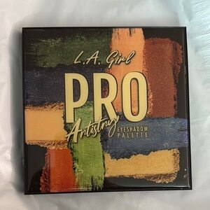 L.A. Girl PRO Artistry Eyeshadow Palette